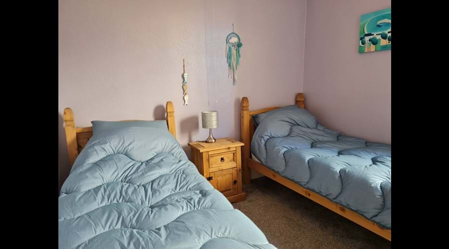 Twin bedroom