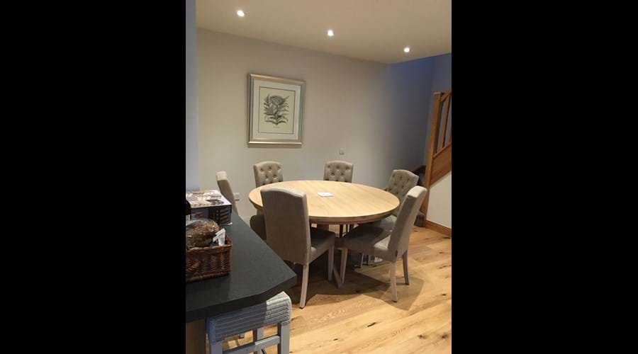 Dining room comfortably seating 6