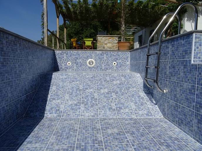 April 2017 - The month was dominated by re-styling and re-tiling the pool. The deep end is shallower making it easier to see the view from inside the pool. The ledge is shallower too, so now you can sit in the pool sipping a drink while enjoying the view.