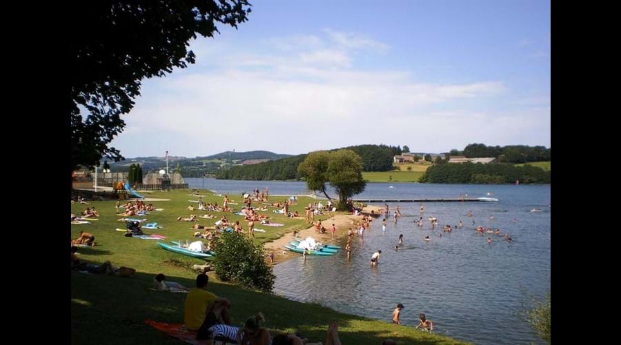 Go swimming, kayaking, paddle boarding or hire a pedalo - Lac de Villefranche de Panat only 12 minutes from La Caze Gites