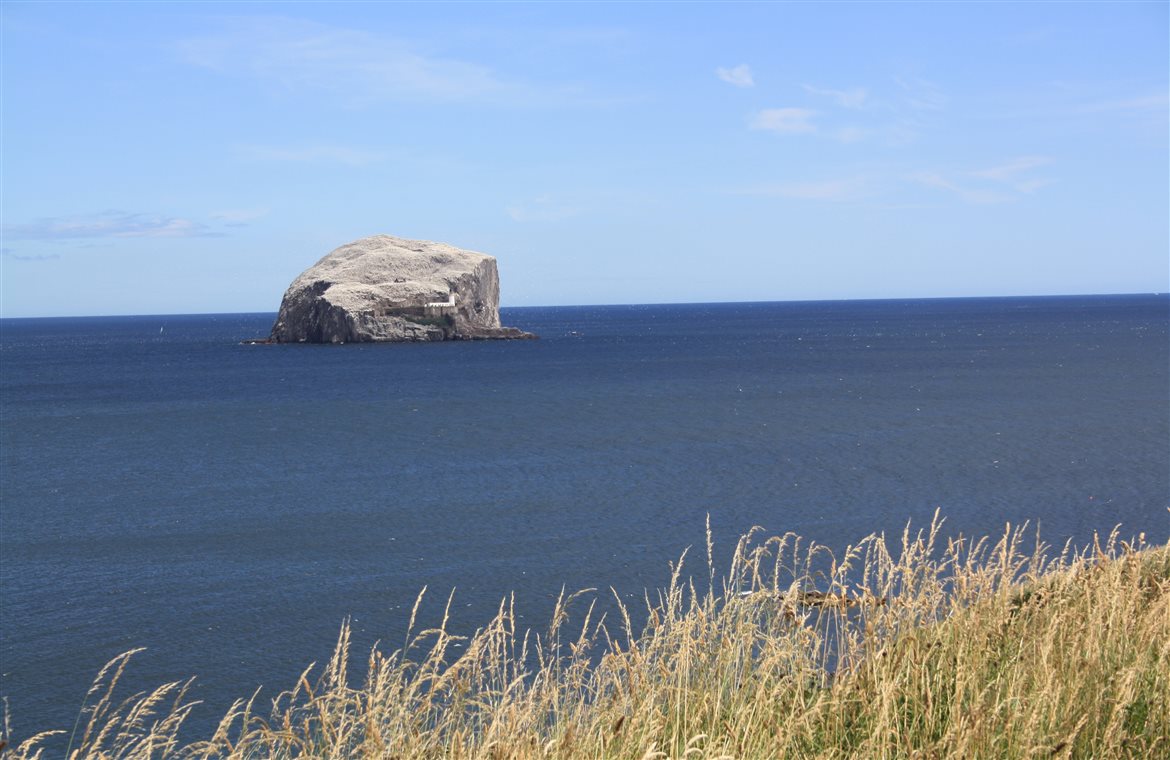 Spacious ground floor holiday home in North Berwick sleeps 4 45 Westgate North Berwick