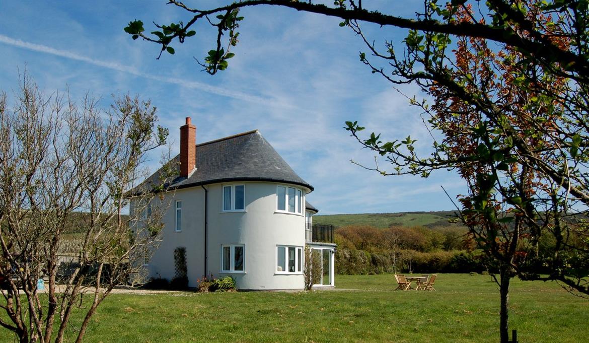 Shore Cottage holiday home your seaside retreat in rural Dorset
