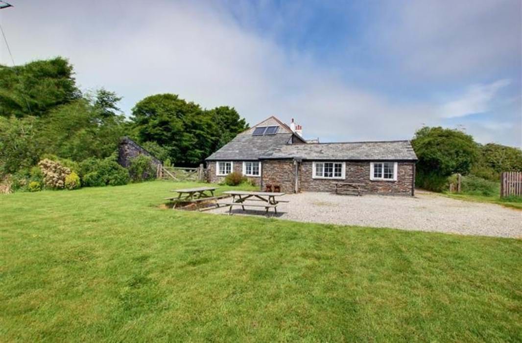 Details - Bray View Cottage