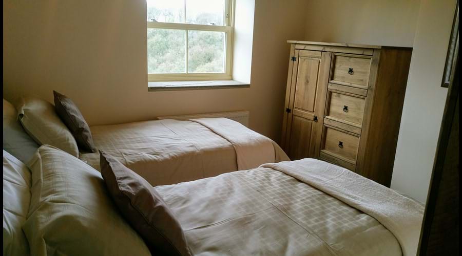 Bedroom 2 - twin or Superking beds