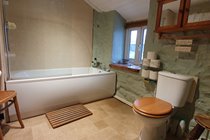 Cosy bathroom