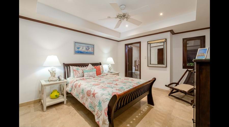 Double bedroom King bed and ensuite