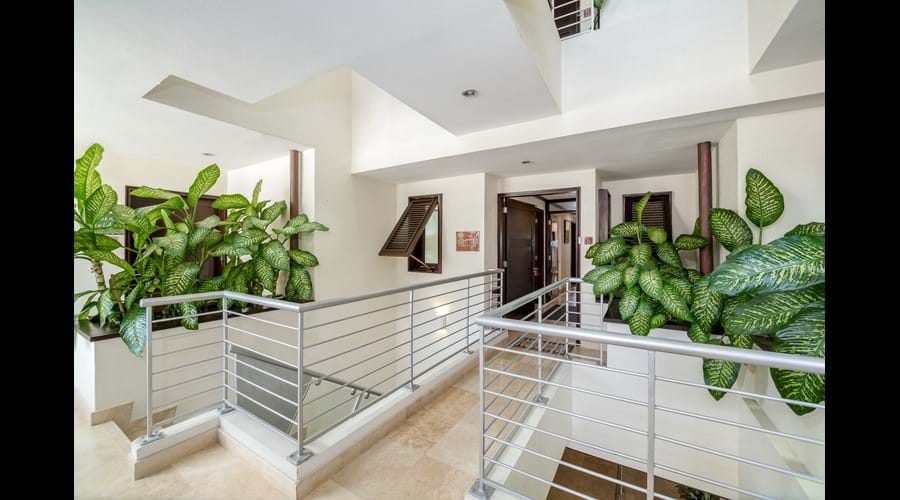 Entrance to Coral Cove5 Shutters on 1st floor with lift access