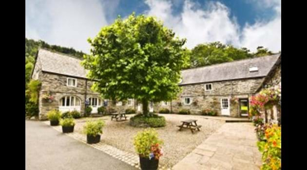 cottages courtyard