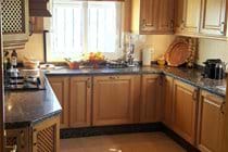 quality kitchen units and granite worktops