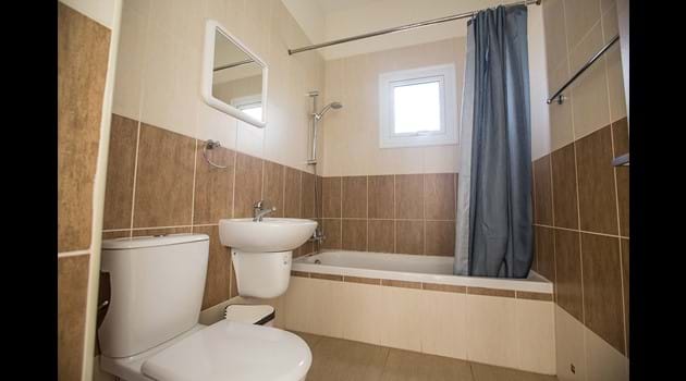 Coralli Spa - 3 Bed Villa Room (5) -Family Bathroom
