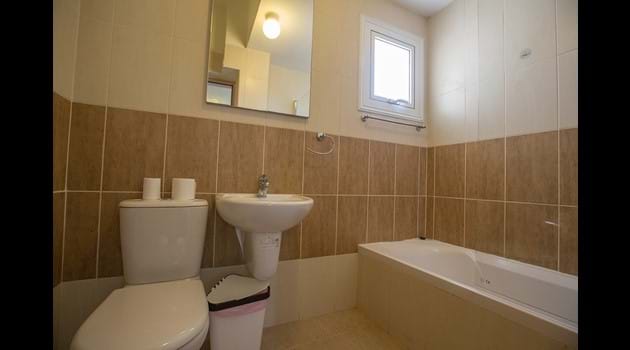 Coralli Spa -  3 Bed Villa Room - Family Bathroom