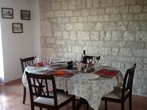 Dining Area - glass of rose anyone?