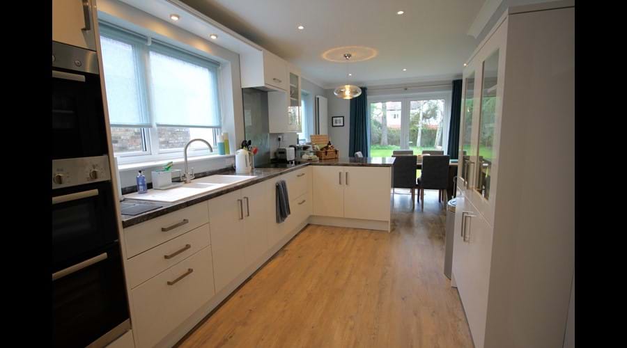 Kitchen / Diner. Equipped with Dishwasher, Double electric oven, Microwave oven, Electric hob