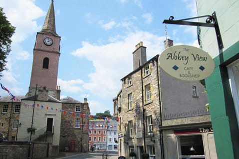 Jedburgh has numerous little cafes, bistros and restaurants to cater for all tastes