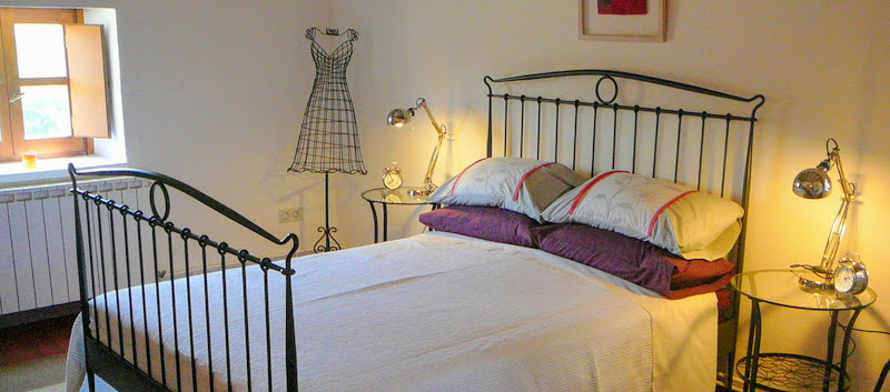 Bedroom 1. Double bed + single bed.