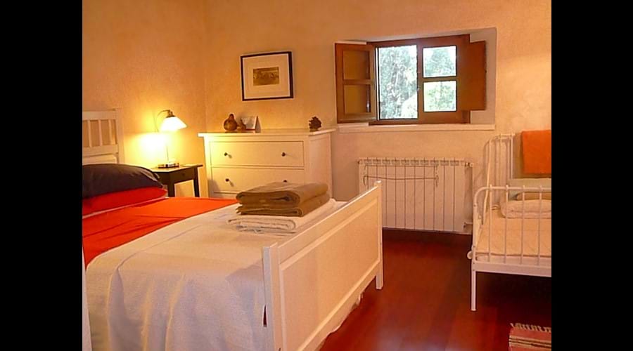 Bedroom 2. Double bed + child bed.