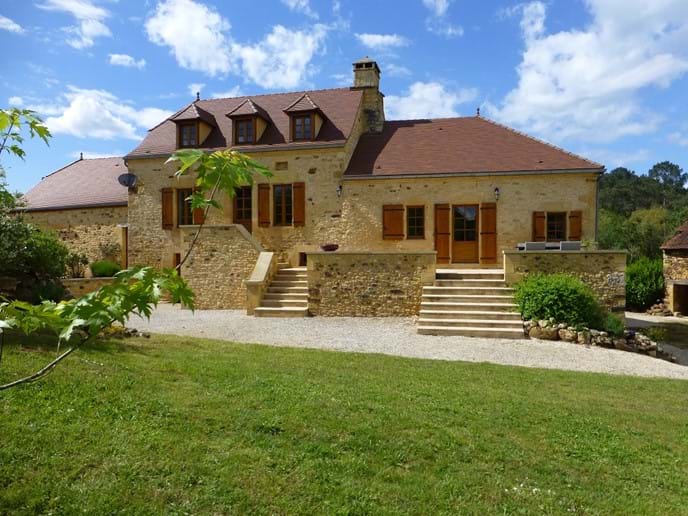 Le Chataignier - beautifull renovated farmhouse- part of which dates from 16th c