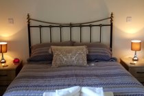 King size bed