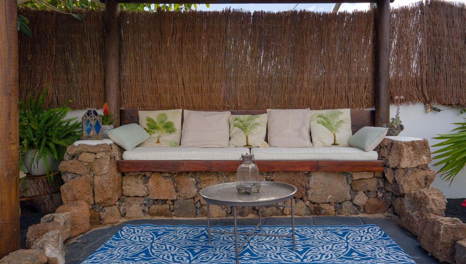Shaded seating, Garden Apartment, Finca Botanico A shaded spot to sit and relax at Finca Botanico in Lanzarote