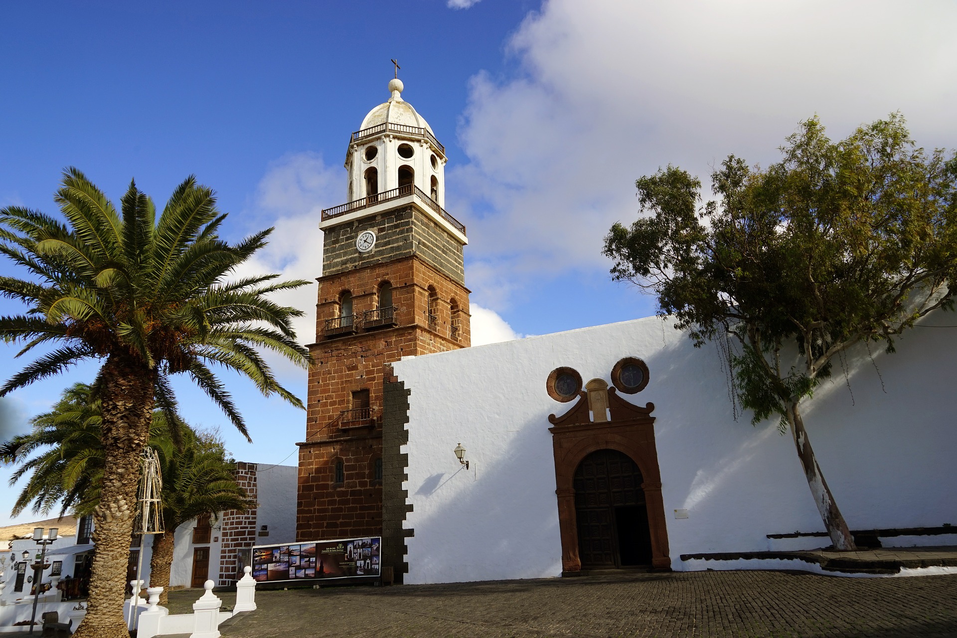 Plaza de Leon, Teguise, Lanzarote