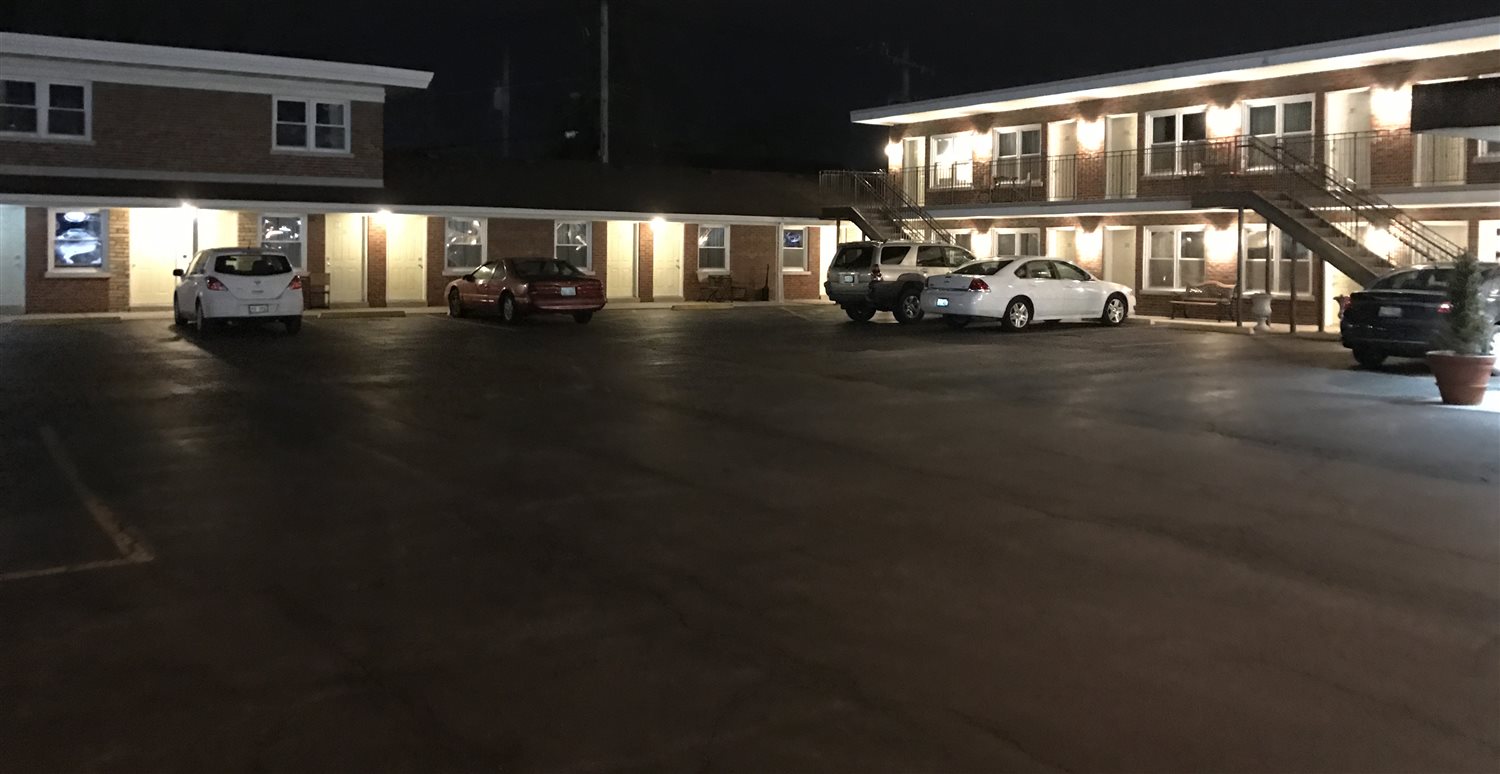 Near Chicago Illinois A Small Family Owned And Operated Affordable Clean And Very Cozy Place To Stay Gateway Inn Of Oak Lawn