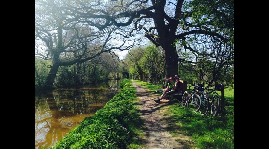 Family Cycling along the canal - time for a breather