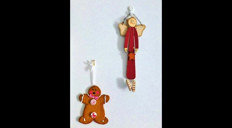 There are Gingerbreadmen all over the cottage - can the children count them all?