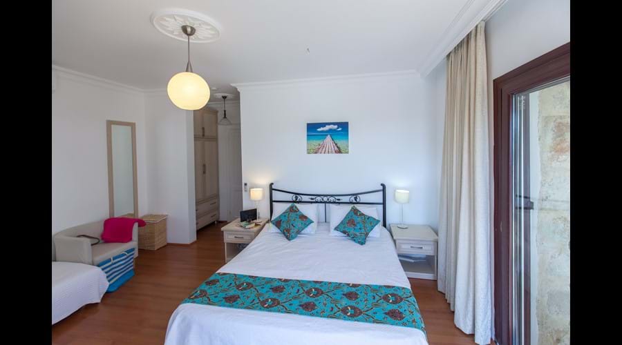 Bedroom 1 King size double