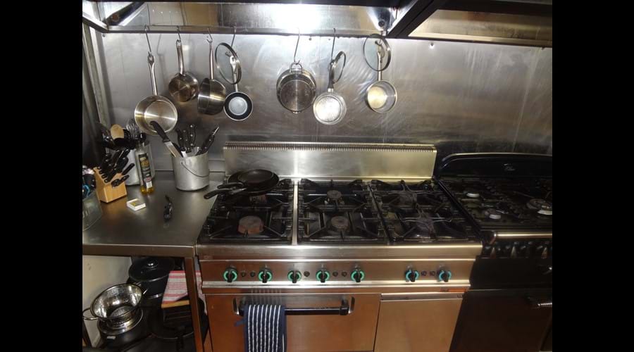 Large gas cookers