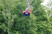 Show off - Accrobranches death slide over the lake!