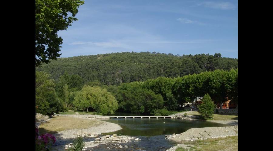Bize-Minervois - swimming pool, river Cesse