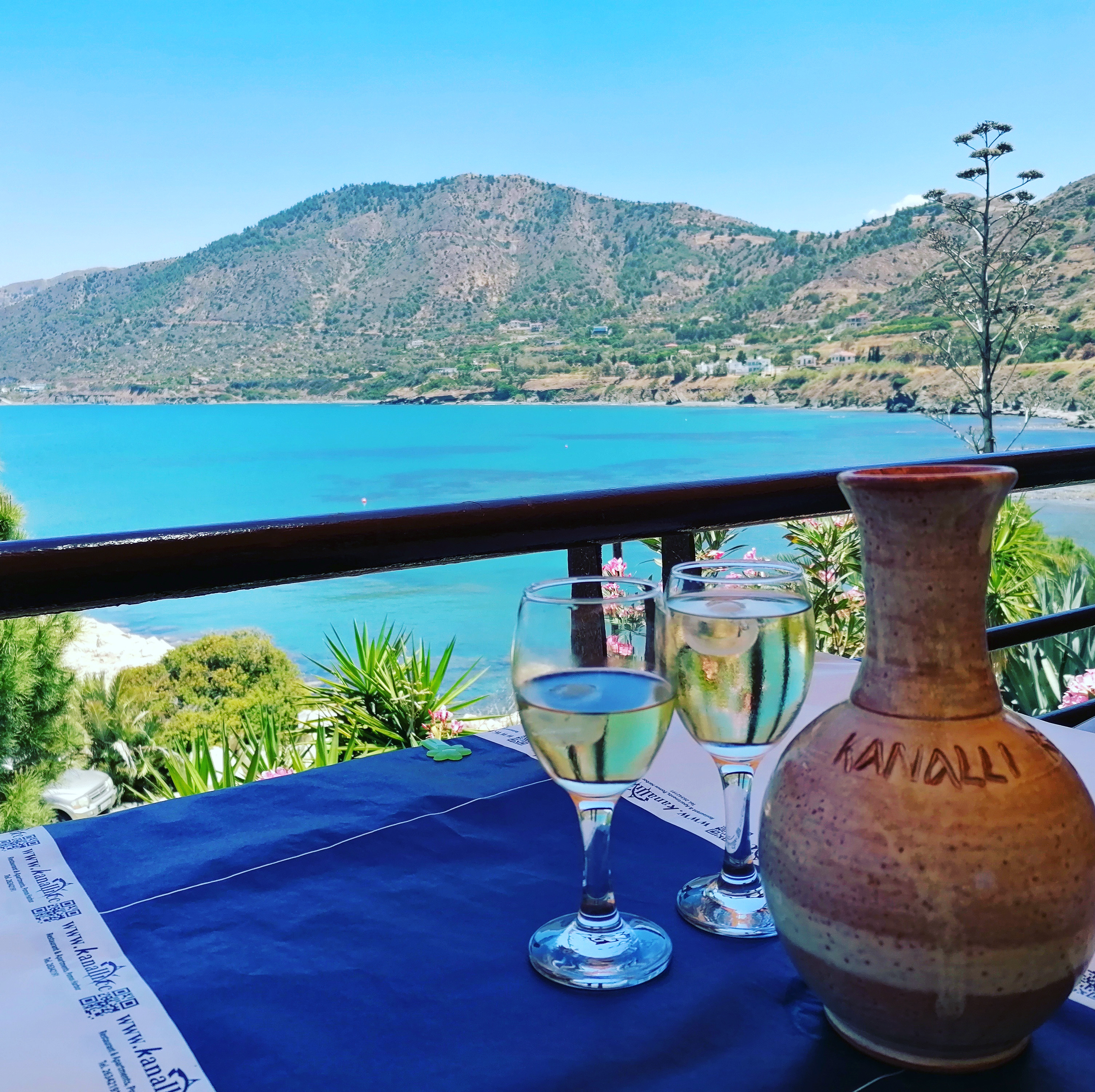 Kanelli Fish Tavern in Pomos