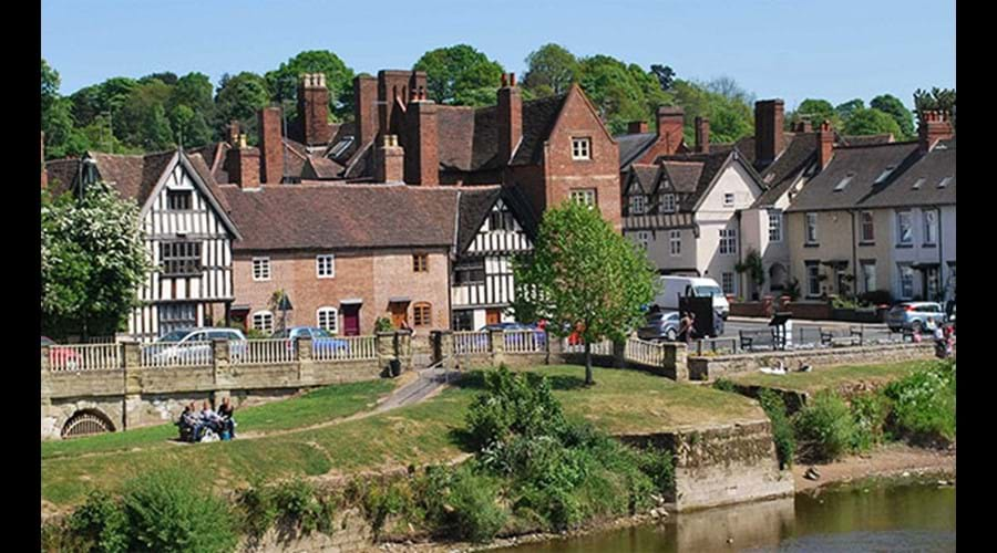 Enjoy riverside walks at Bewdley