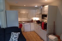 Fully Fitted Kitchen 