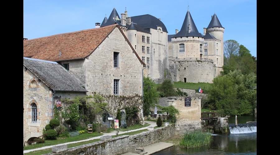 Stunning Verteuil-sur-Charente