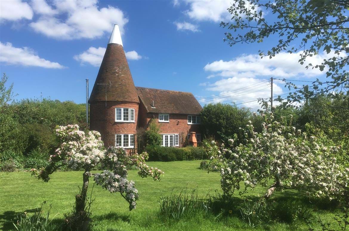 Kent And Sussex Holidays Dog Friendly Holiday Cottage