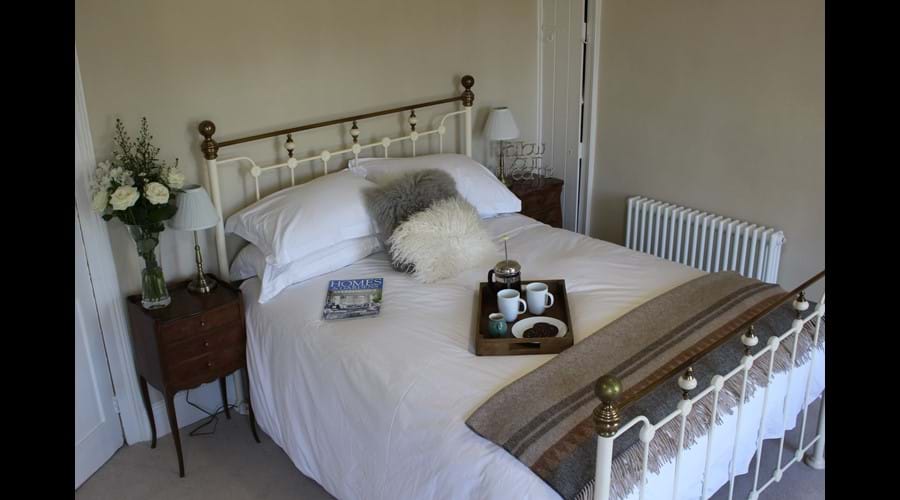 Bedroom 2 - Kingsize bed