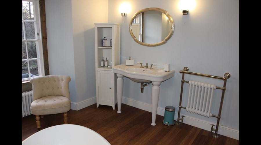Main family bathroom