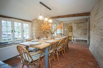 Large dining area - perfect for entertaining