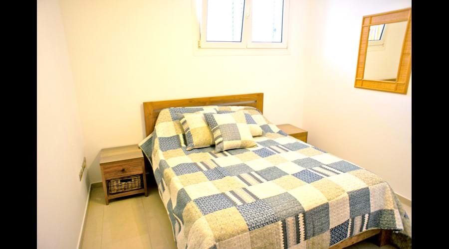 Bedroom 2, king (160x200) memory foam mattress