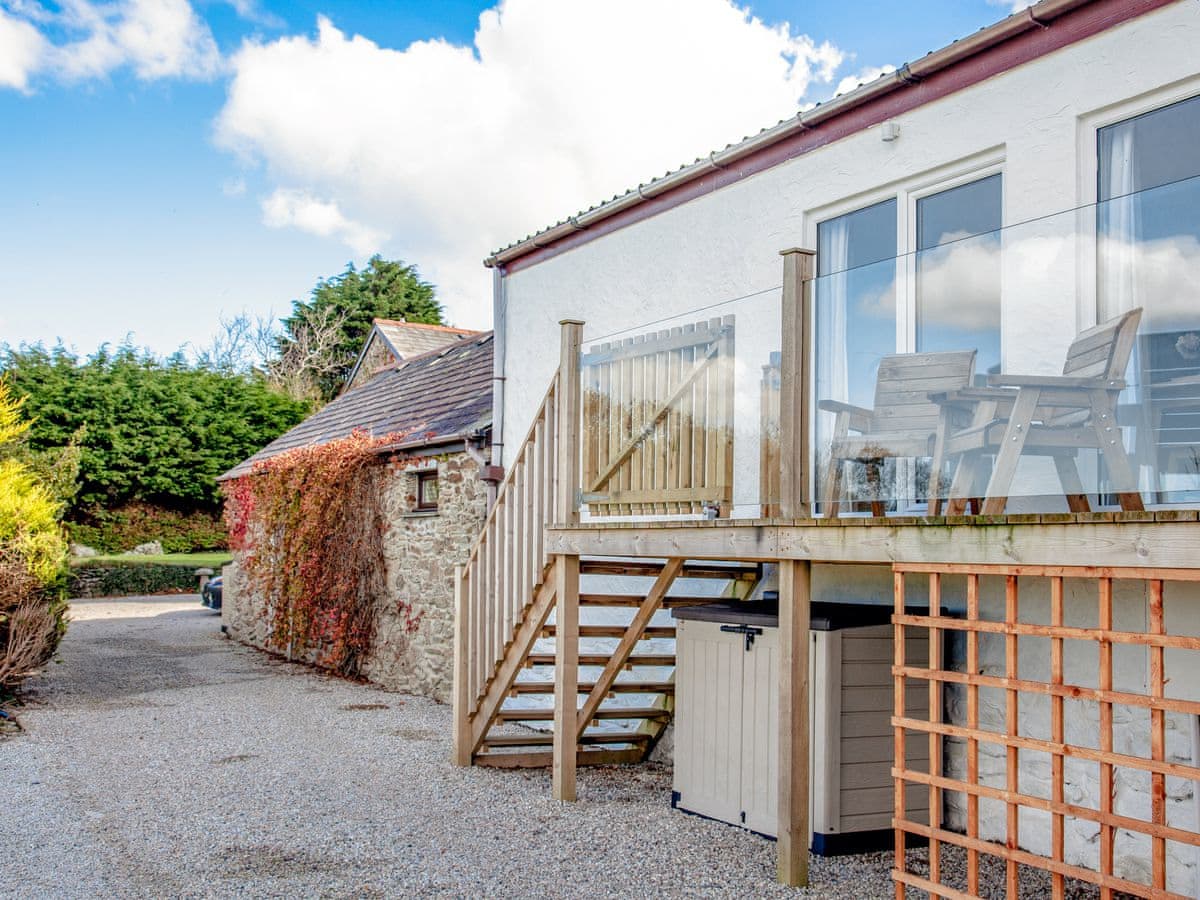 Details Meadows Edge