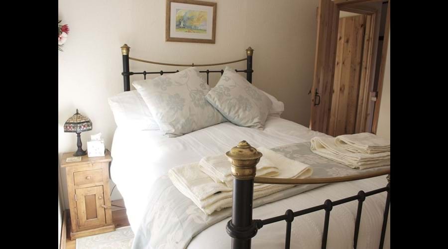 Antique Victorian Brass Style Master Bed