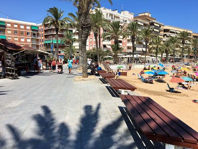 Close to the apartment: Playa del Cura, promenade