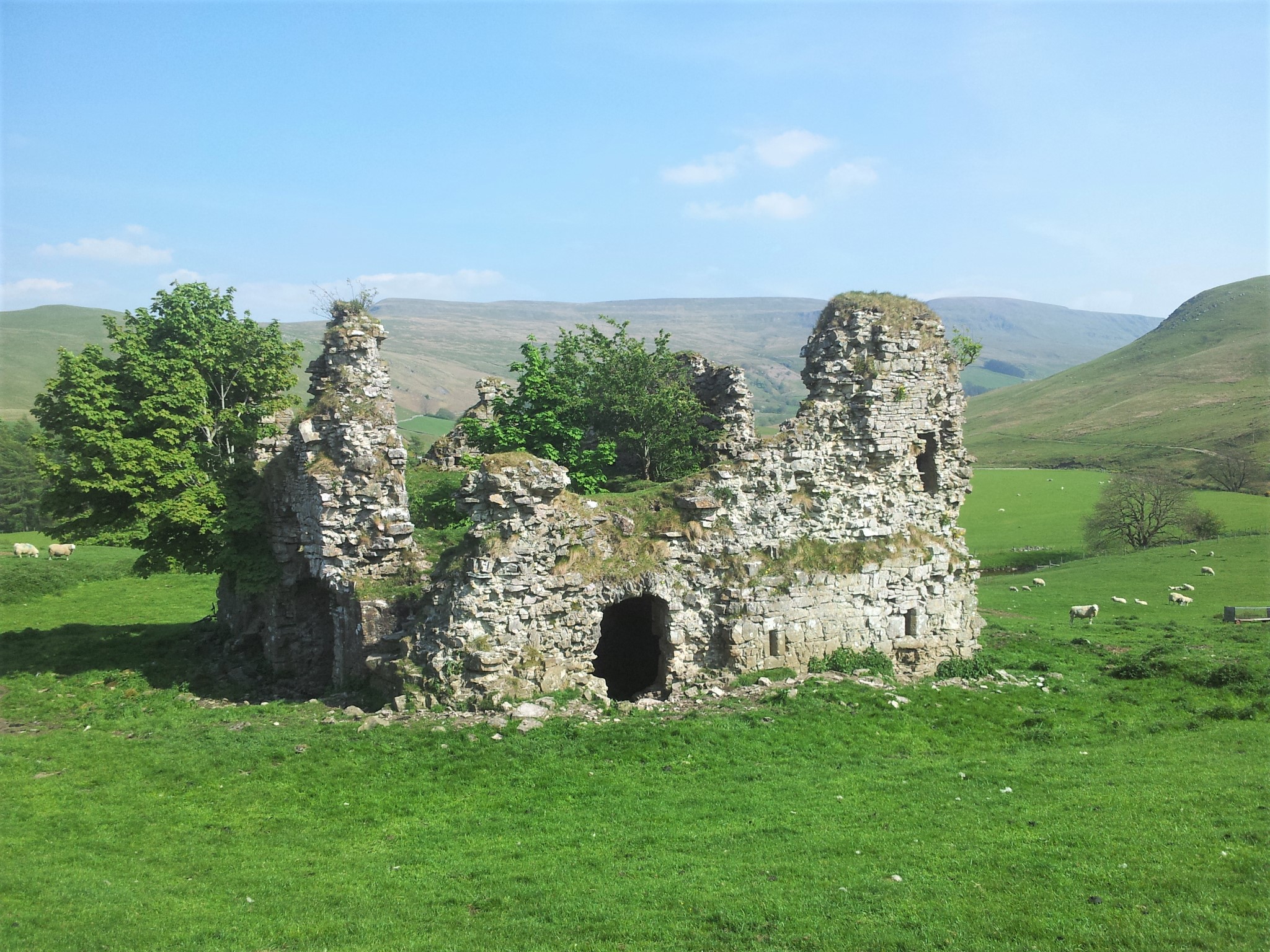 Lammersite castle - a lovely (mostly off road) walk from the cottage.