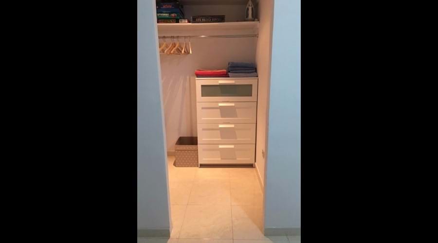 Twin bedroom walk in wardrobe