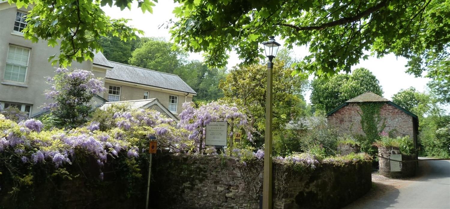 Cockington Cottages near Torquay OFFICIAL SITE Bookdirect