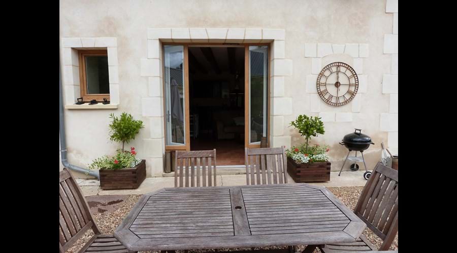 Alfresco right outside your door