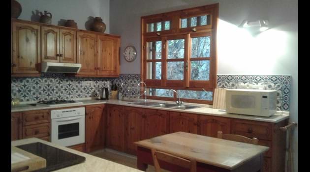 Large well equipped kitchen