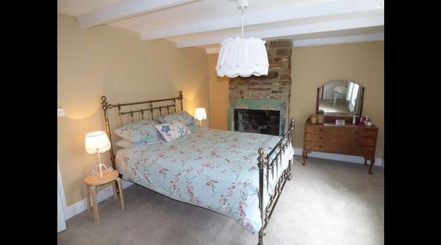 Main bedroom with comfortable kingsize bed