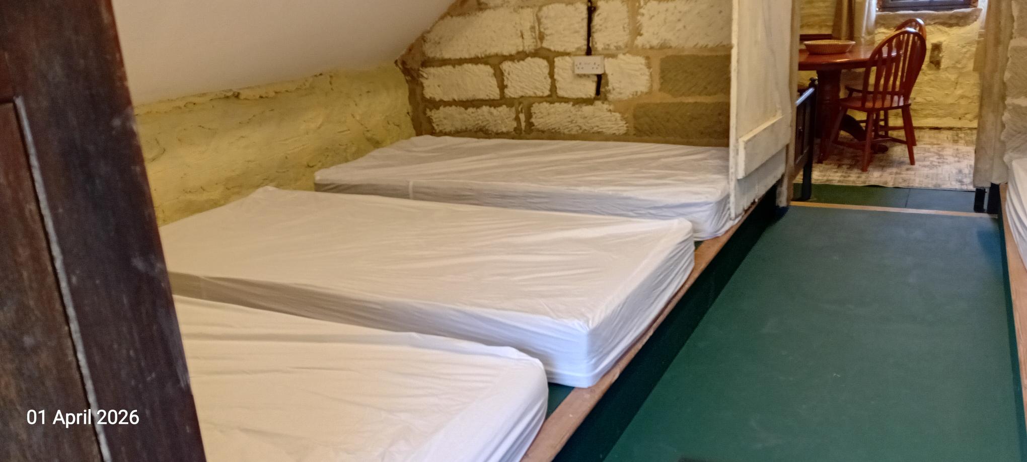 Simple Camping Loft Dorm LHS